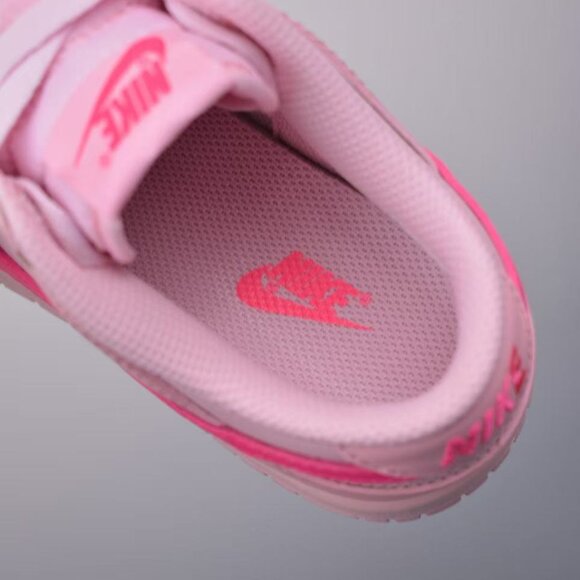 Nike dunk low Triple pink Women's - Picture 9 of 9
